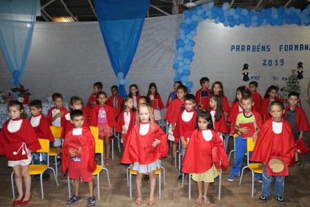 Formatura da Pré Escola e do Nono Ano das escolas da Rede Municipal de Ensino 